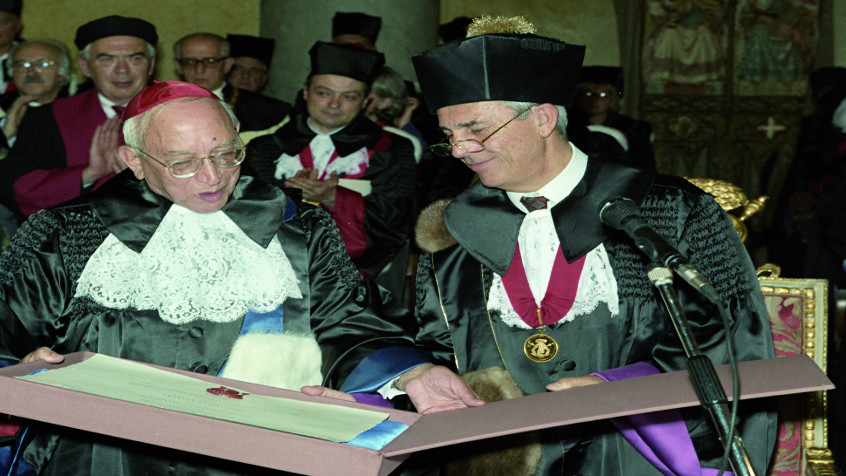 Palazzo centrale, aula Magna, Agostino Casaroli, 28 giugno 1991  (CHL A_27_9_001)