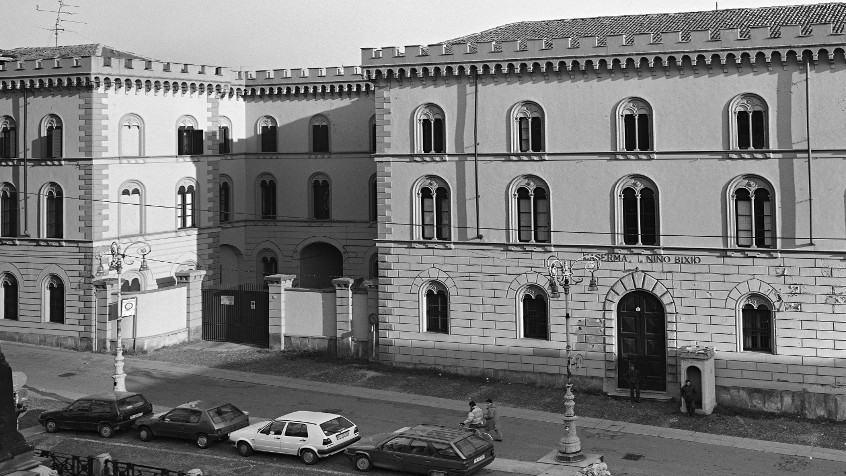 Complesso di San Tommaso, piazza del Lino, 1989  (CHL A_34_1_001)