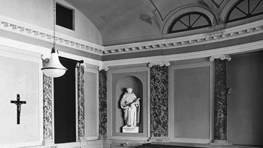 Palazzo centrale, aula Volta (o Teatro fisico) prima del restauro, ante 1933 (CHL A_43_10_001)
