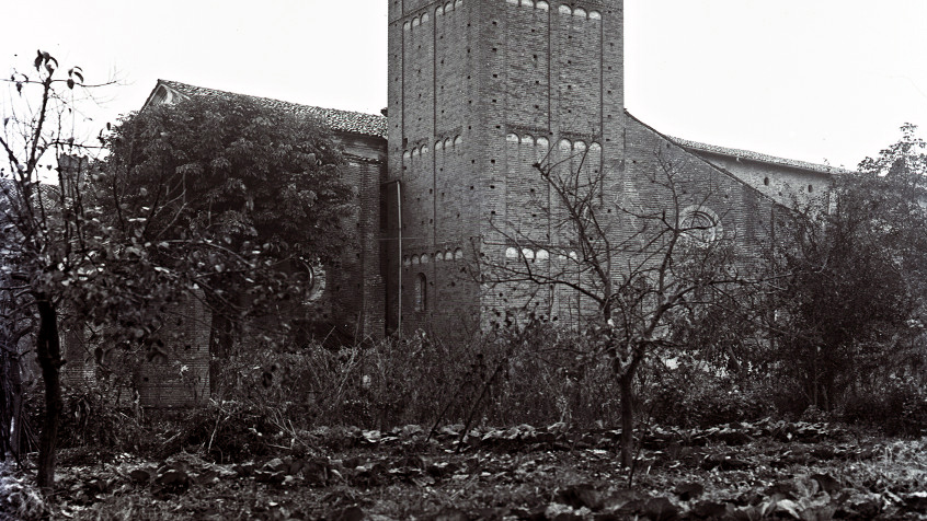 Chiesa di San Lanfranco, fronte sud. (CHL A_4_2_001)