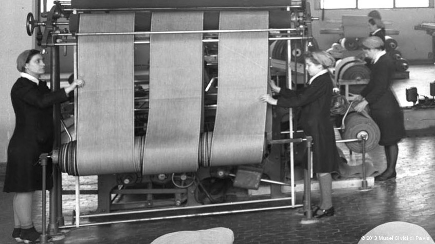 Pavia, ditta Saiti, 1952: operai al lavoro. (CHL D_79_19_01)