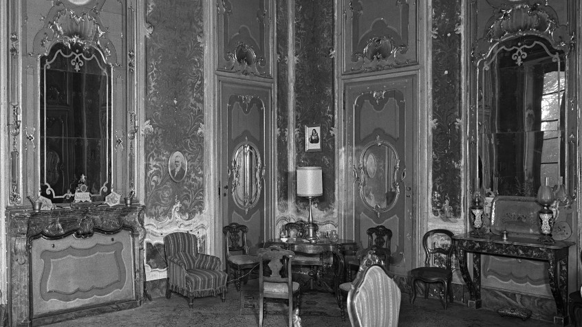 Palazzo Giorgi di Vistarino, già Bellisomi, via S.Ennodio 26, salone, 12 novembre 1968  (CHL F_46_23_001)