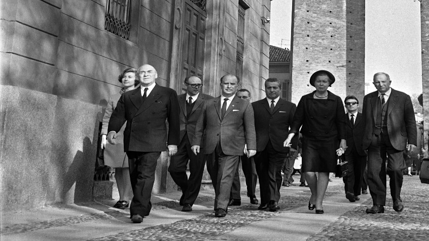 Piazza Leonardo da Vinci, visita di Alvar Aalto, 1968 (CHL F_46_24_001)
