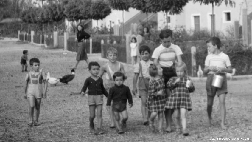 Pavia, villaggio Necchi in zona San Giuseppe, realizzato dall'Impresa Ing. Ernesto Aleati e C. negli anni '50. (CHL M_20_20_02)