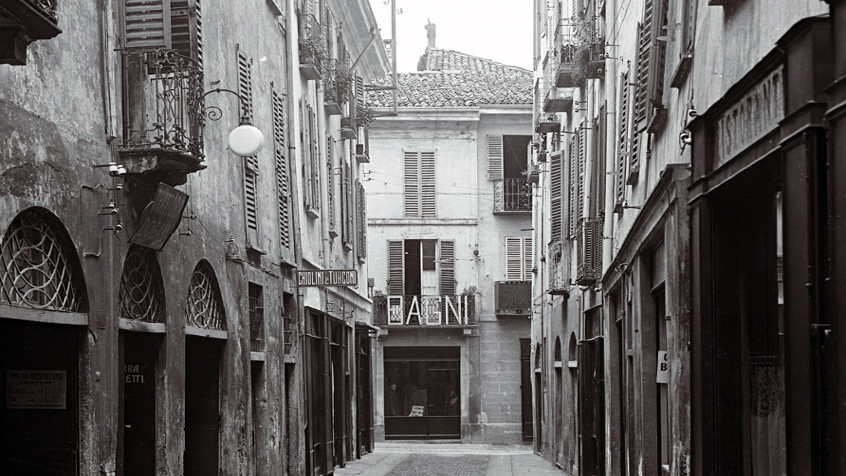Pavia, via Volturno. (CHL M_61_1_2)