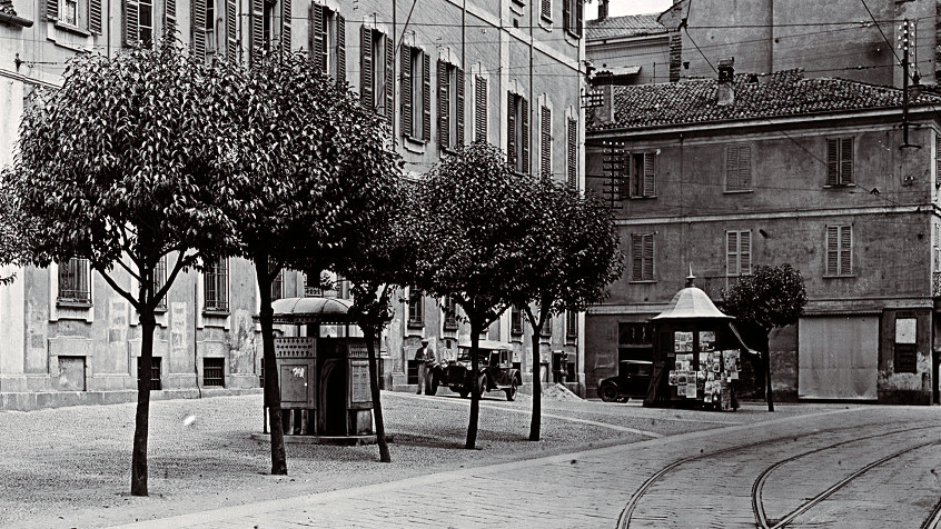 Pavia, Corso Cavour e piazza Crispi (oggi del Tribunale), 1933. (CHL M_61_2_1)
