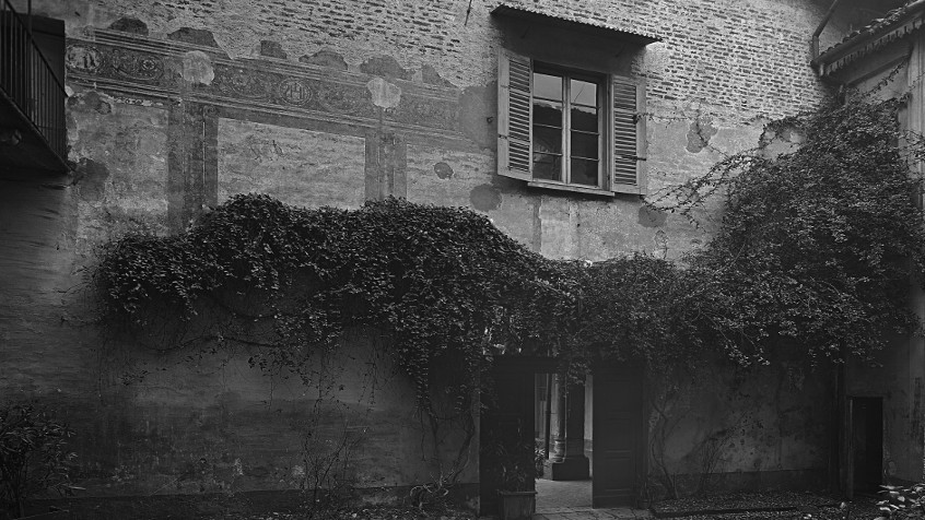Monastero di San Felice, atrio dell'orfanotrofio femminile, ante 1939  (CHL M_70_24_001)