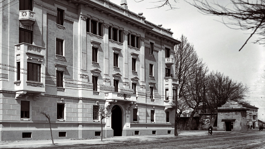Pavia, palazzo in viale XI Febbraio 12 a Porta Milano (già Porta San Vito), ante 1932 (CHL M_76_5_1)