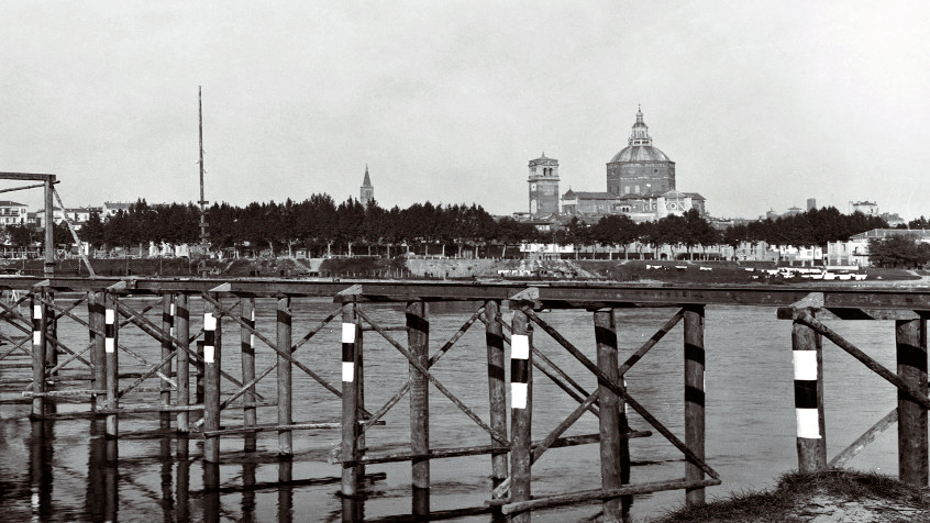 Pavia, il Ponte dell'Impero in costruzione, 1934. (CHL M_77_7_61)